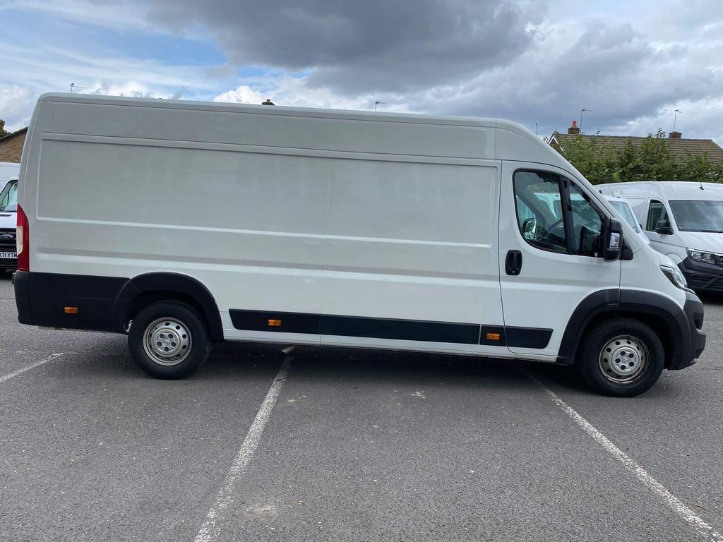 Peugeot Boxer - 2.0 BlueHDi 435 Professional L4 H2 Euro 6 5dr