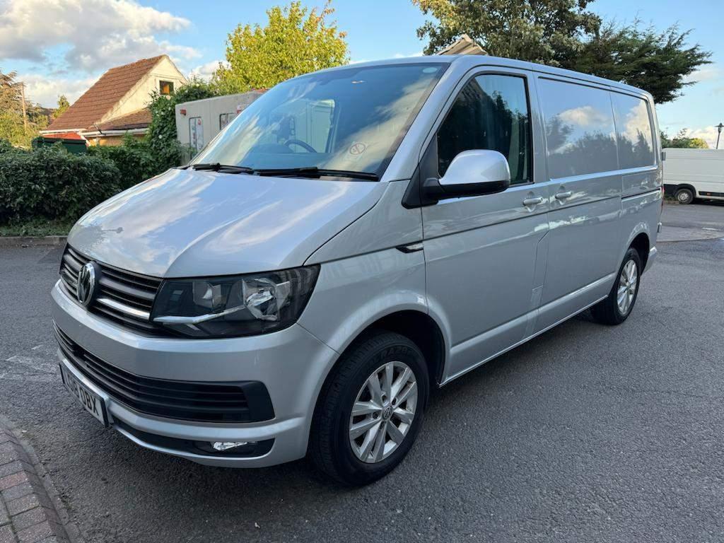 Volkswagen Transporter 2.0 TDI T28 BlueMotion Tech Highline DSG FWD SWB Euro 6 (s/s) 5dr