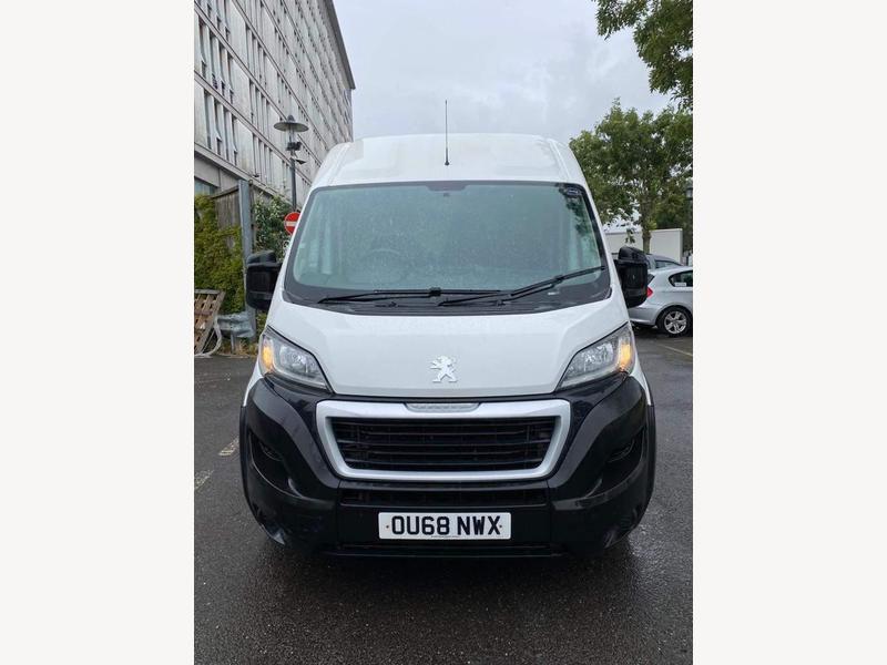 Peugeot Boxer 2.0 BlueHDi 435 Professional L4 H2 Euro 6 5dr